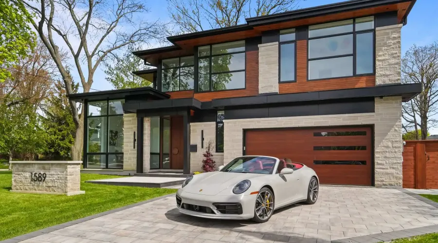 1589 Glenhill Crescent, Mississauga, Ontario, L5H 3C4, Canada, 4 Bedrooms Bedrooms, ,6 BathroomsBathrooms,Residential,For Sale,1589 Glenhill Crescent,20261037609