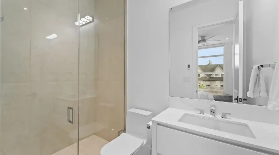 1589 Glenhill Crescent, Mississauga, Ontario, L5H 3C4, Canada, 4 Bedrooms Bedrooms, ,6 BathroomsBathrooms,Residential,For Sale,1589 Glenhill Crescent,20261037609