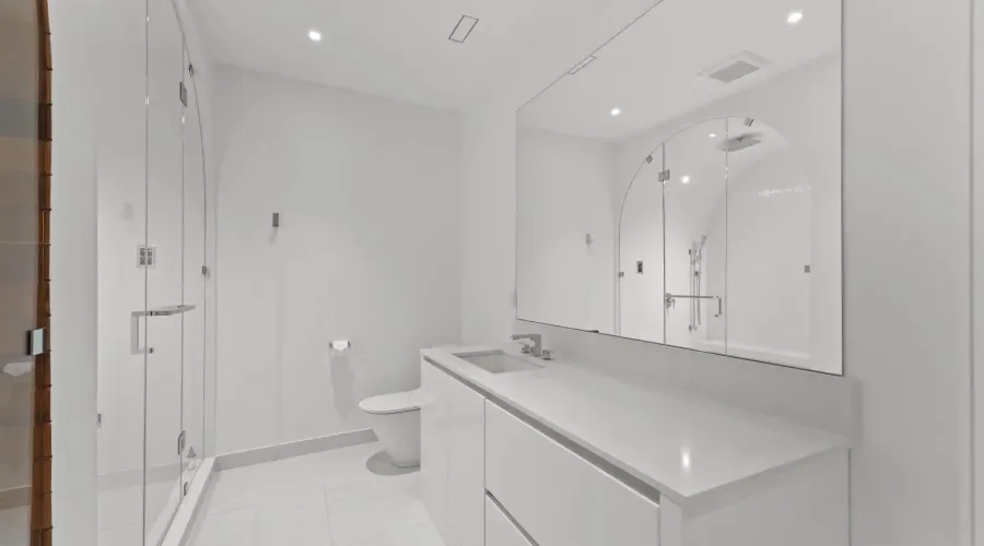 1589 Glenhill Crescent, Mississauga, Ontario, L5H 3C4, Canada, 4 Bedrooms Bedrooms, ,6 BathroomsBathrooms,Residential,For Sale,1589 Glenhill Crescent,20261037609