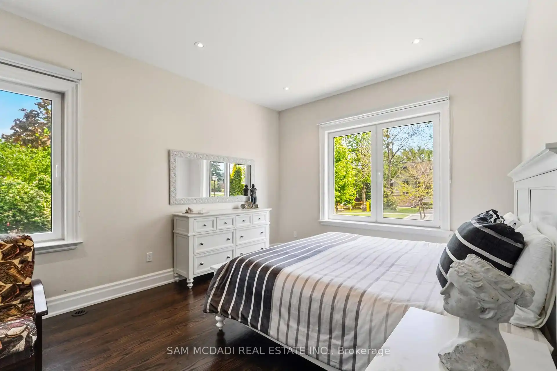 2411 Thorn Lodge Drive, Mississauga (W13212158) – image 24