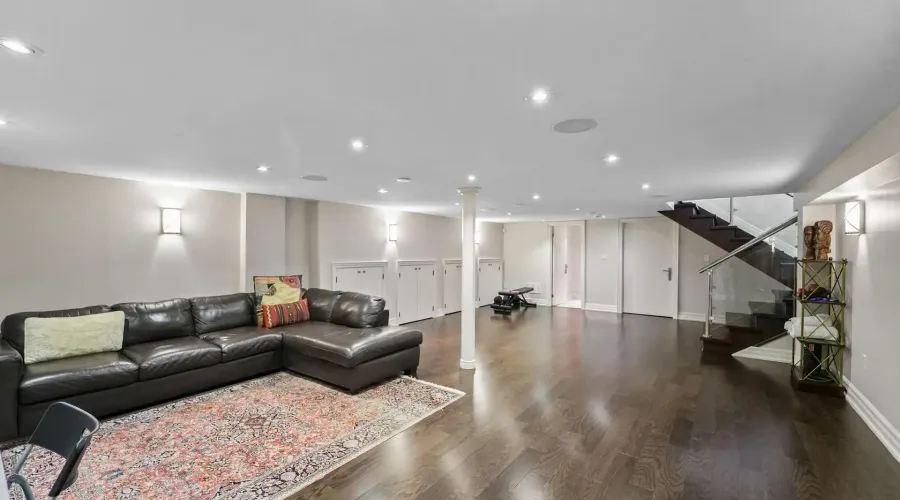 2411 Thorn Lodge Drive, Mississauga, Ontario, L5K 1K8, Canada, 3 Bedrooms Bedrooms, ,5 BathroomsBathrooms,Residential,For Sale,2411 Thorn Lodge Drive,20261037610