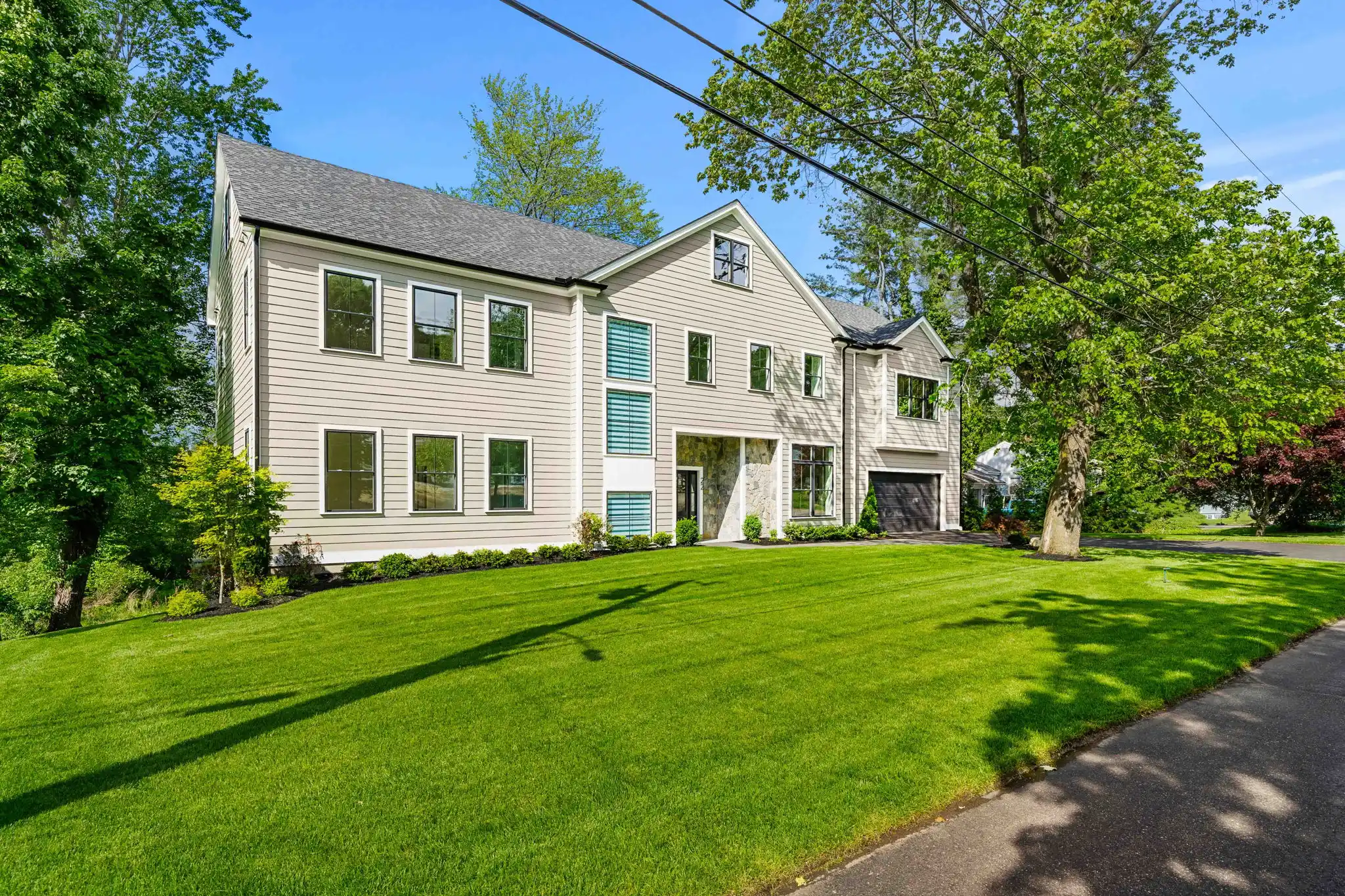 22 Wyman Rd Lexington, Massachusetts – image 2