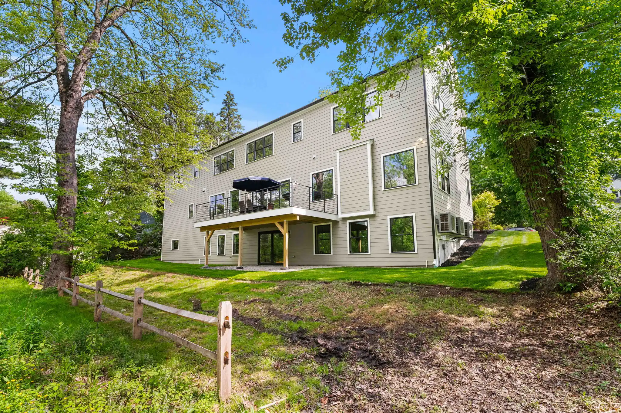 22 Wyman Rd Lexington, Massachusetts – image 4