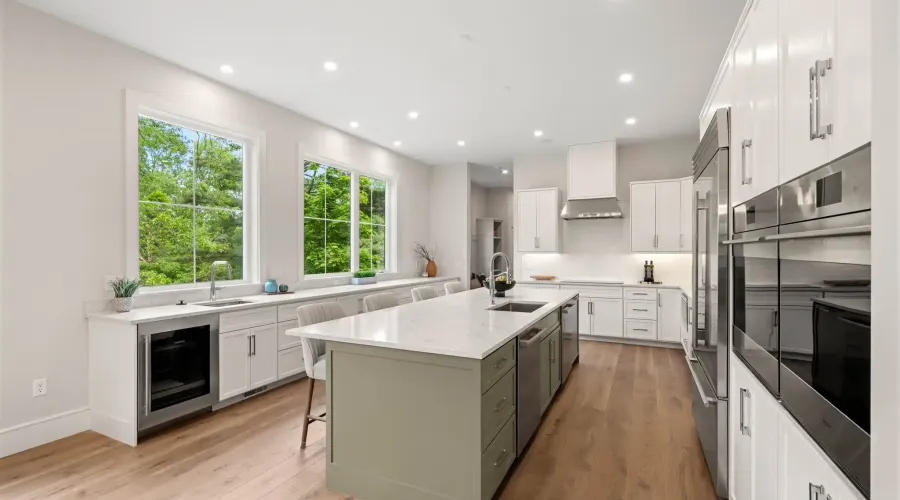 22 Wyman Rd, Lexington, Massachusetts, 02420, United States, 7 Bedrooms Bedrooms, 14 Rooms Rooms,7 BathroomsBathrooms,Residential,For Sale,Wyman ,20261037612
