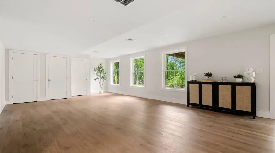 22 Wyman Rd, Lexington, Massachusetts, 02420, United States, 7 Bedrooms Bedrooms, 14 Rooms Rooms,7 BathroomsBathrooms,Residential,For Sale,Wyman ,20261037612