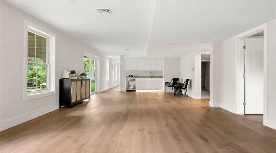 22 Wyman Rd, Lexington, Massachusetts, 02420, United States, 7 Bedrooms Bedrooms, 14 Rooms Rooms,7 BathroomsBathrooms,Residential,For Sale,Wyman ,20261037612
