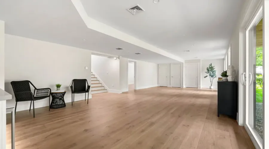 22 Wyman Rd, Lexington, Massachusetts, 02420, United States, 7 Bedrooms Bedrooms, 14 Rooms Rooms,7 BathroomsBathrooms,Residential,For Sale,Wyman ,20261037612
