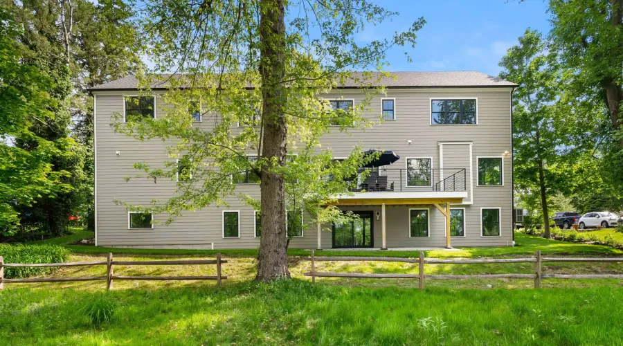 22 Wyman Rd, Lexington, Massachusetts, 02420, United States, 7 Bedrooms Bedrooms, 14 Rooms Rooms,7 BathroomsBathrooms,Residential,For Sale,Wyman ,20261037612