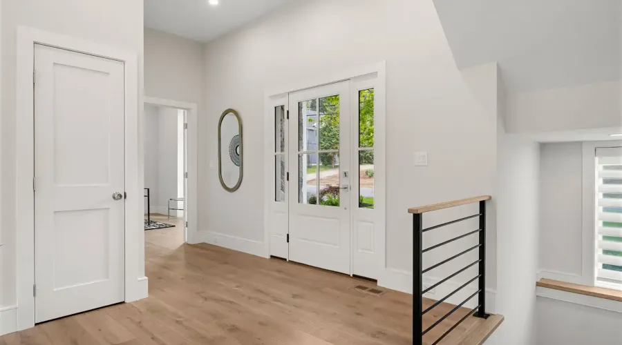 22 Wyman Rd, Lexington, Massachusetts, 02420, United States, 7 Bedrooms Bedrooms, 14 Rooms Rooms,7 BathroomsBathrooms,Residential,For Sale,Wyman ,20261037612