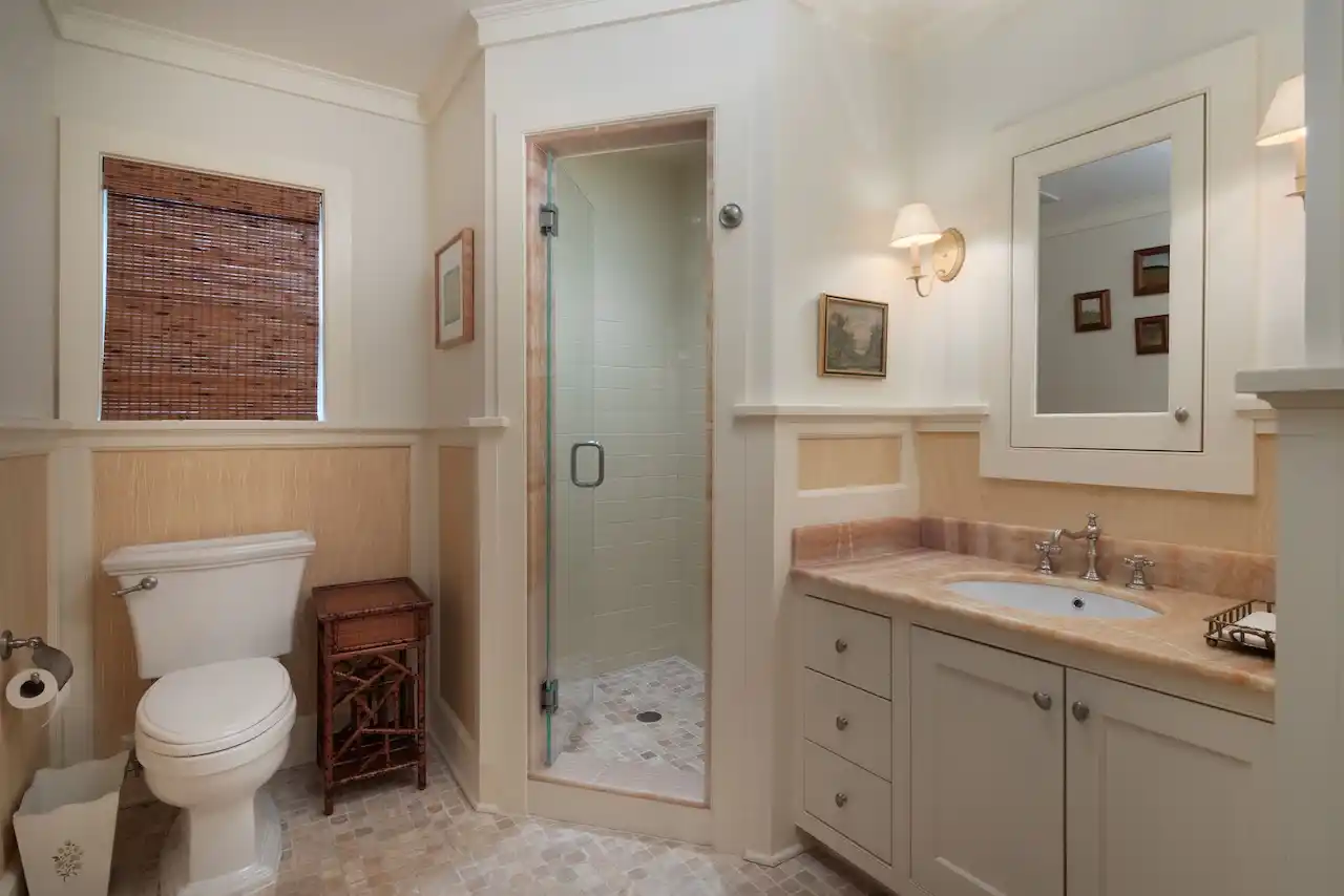 https://harneyrealestate.com/property/57-indian-trail-road-new-milford – image 19