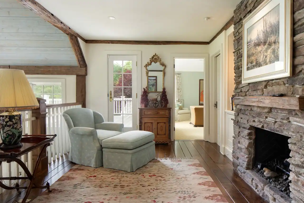 https://harneyrealestate.com/property/57-indian-trail-road-new-milford – image 27