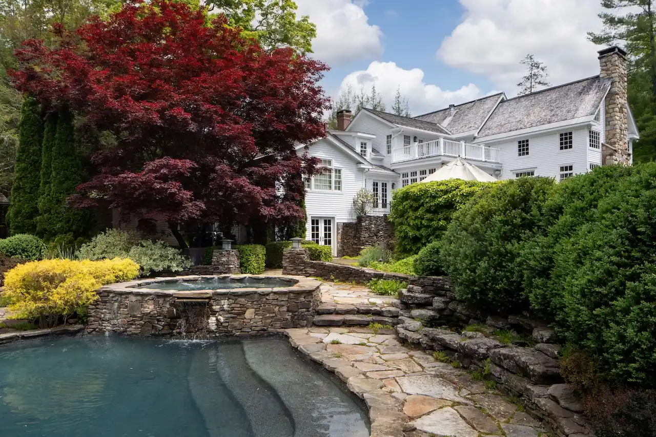 https://harneyrealestate.com/property/57-indian-trail-road-new-milford – image 31
