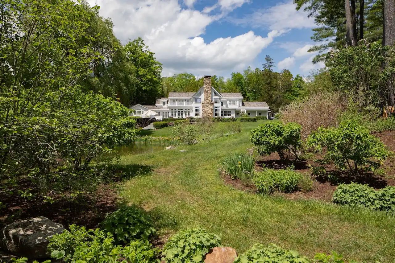 https://harneyrealestate.com/property/57-indian-trail-road-new-milford – image 42