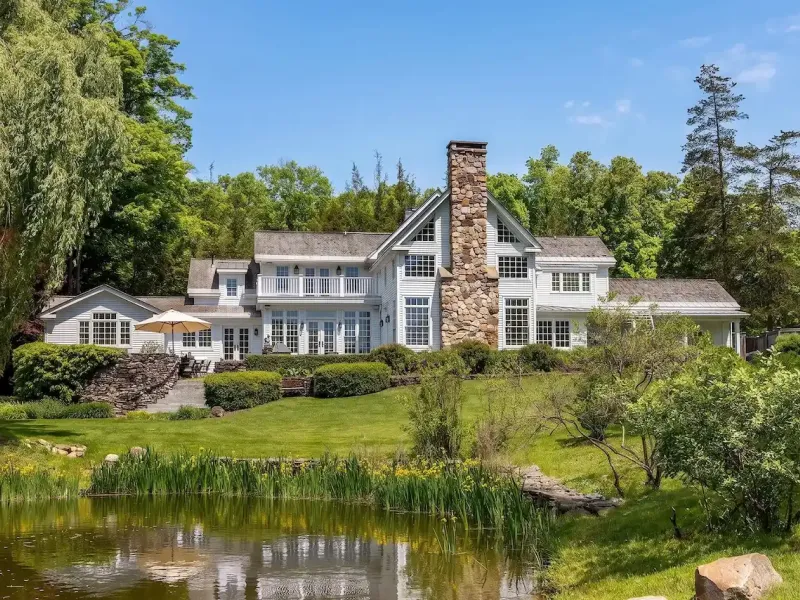 https://harneyrealestate.com/property/57-indian-trail-road-new-milford – image 2