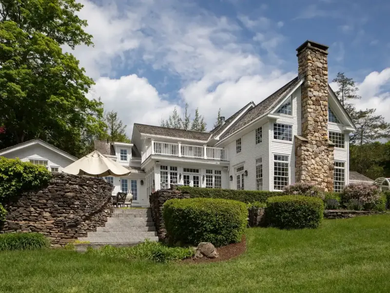 https://harneyrealestate.com/property/57-indian-trail-road-new-milford – image 24