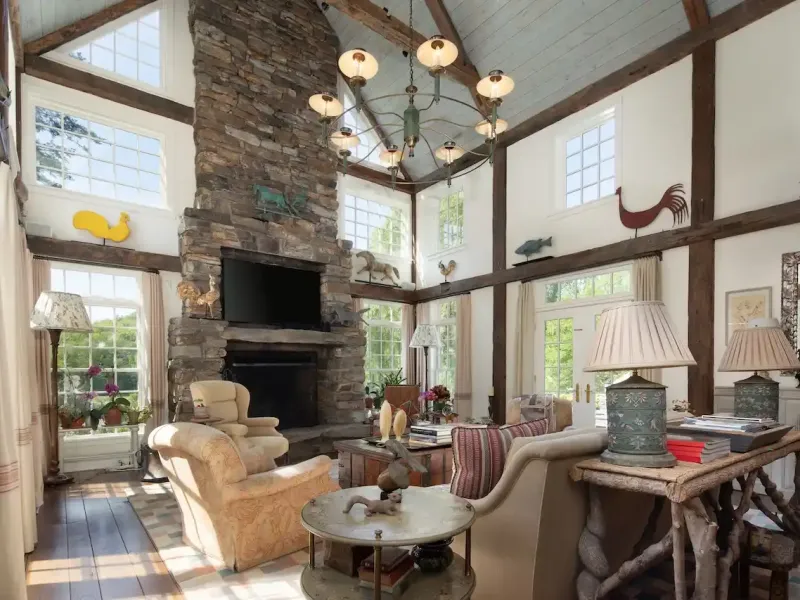 https://harneyrealestate.com/property/57-indian-trail-road-new-milford – image 5