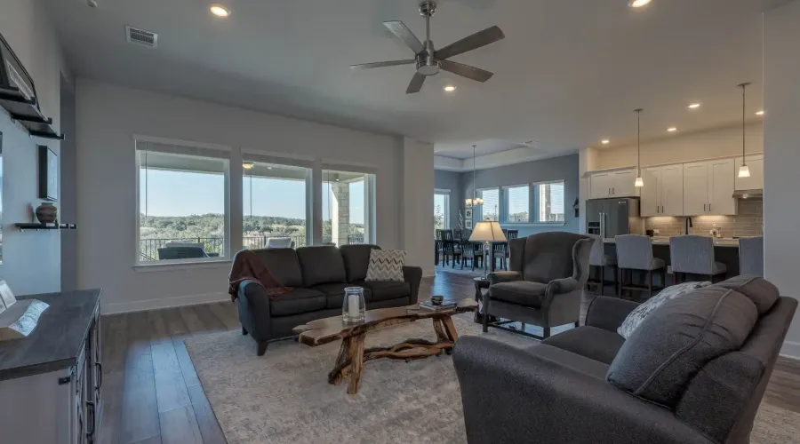 16704 Horondelle, Austin, Texas, 78738, United States, 4 Bedrooms Bedrooms, ,3 BathroomsBathrooms,Residential,For Sale,Horondelle,20261042763