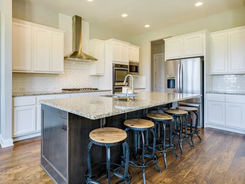 Custom Built Home in Lakeway on 1.7 Acre Lot – image 4