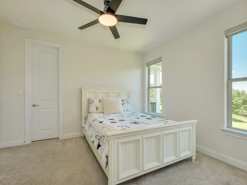 Custom Built Home in Lakeway on 1.7 Acre Lot – image 6