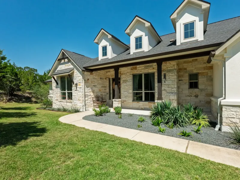 Custom Built Home in Lakeway on 1.7 Acre Lot – image 12