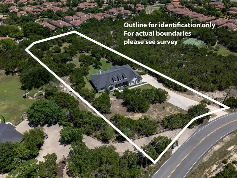 Custom Built Home in Lakeway on 1.7 Acre Lot – image 17