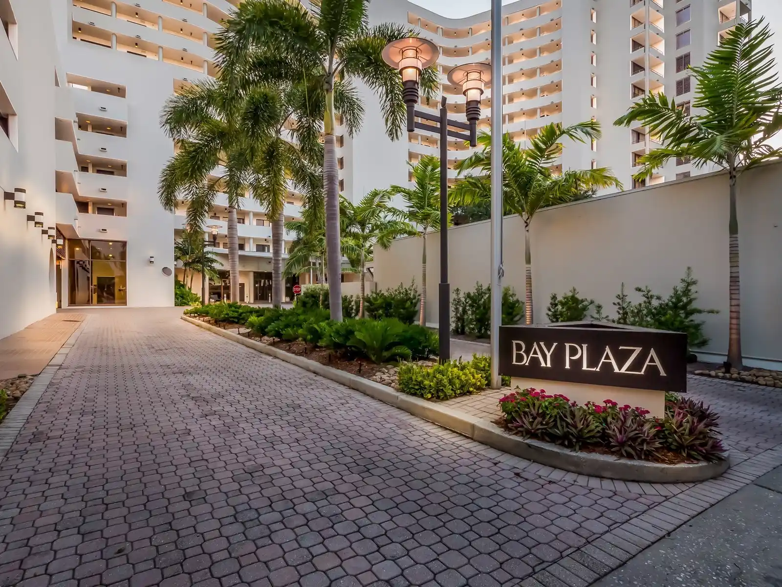 1255 N Gulfstream Avenue, #1101 – image 1
