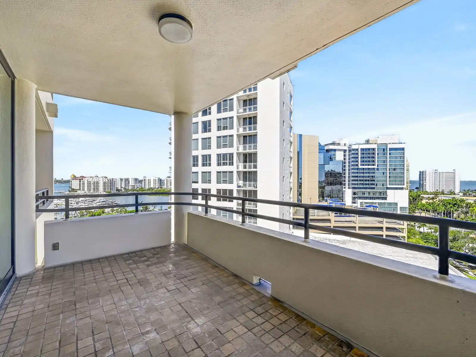 1255 N Gulfstream Avenue, #1101 – image 4