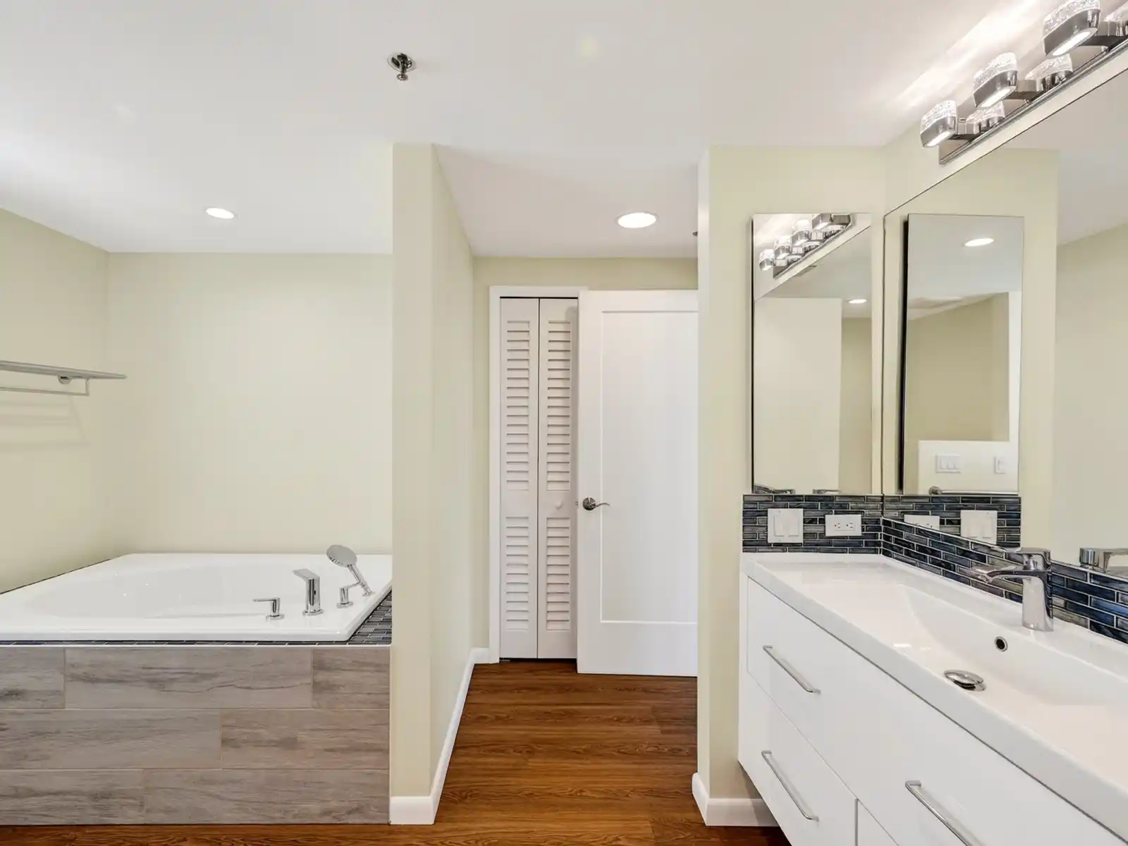 1255 N Gulfstream Avenue, #1101 – image 31
