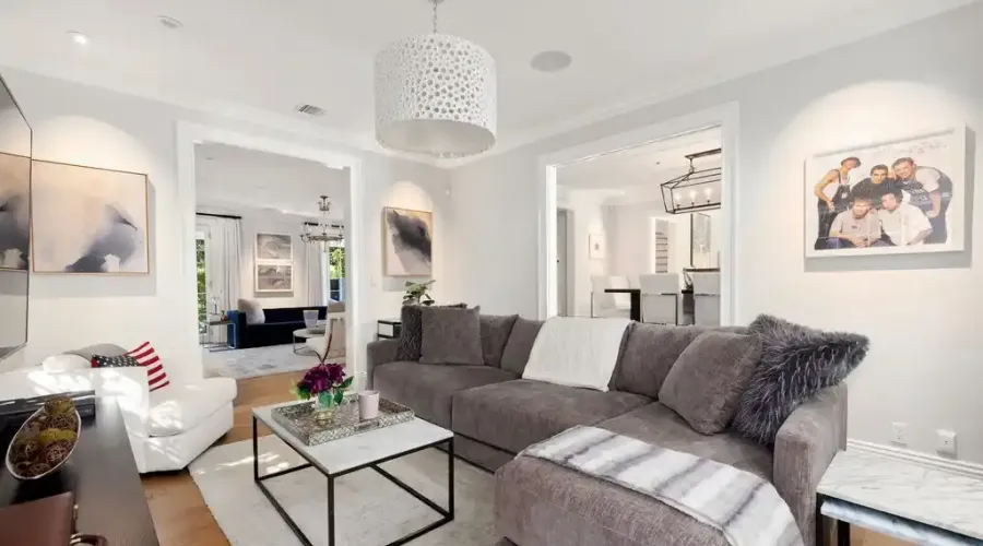 1960 Coldwater Canyon, Beverly Hills, California, United States, 3 Bedrooms Bedrooms, ,5 BathroomsBathrooms,Residential,For Sale,Coldwater Canyon,70030019984