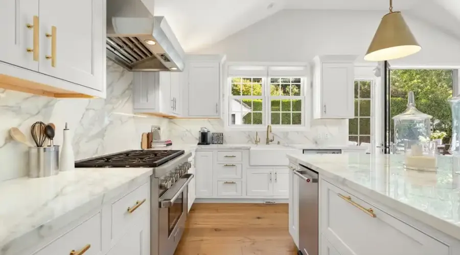 1960 Coldwater Canyon, Beverly Hills, California, United States, 3 Bedrooms Bedrooms, ,5 BathroomsBathrooms,Residential,For Sale,Coldwater Canyon,70030019984