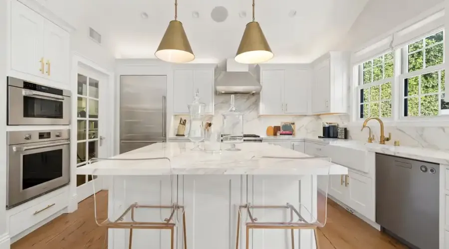 1960 Coldwater Canyon, Beverly Hills, California, United States, 3 Bedrooms Bedrooms, ,5 BathroomsBathrooms,Residential,For Sale,Coldwater Canyon,70030019984