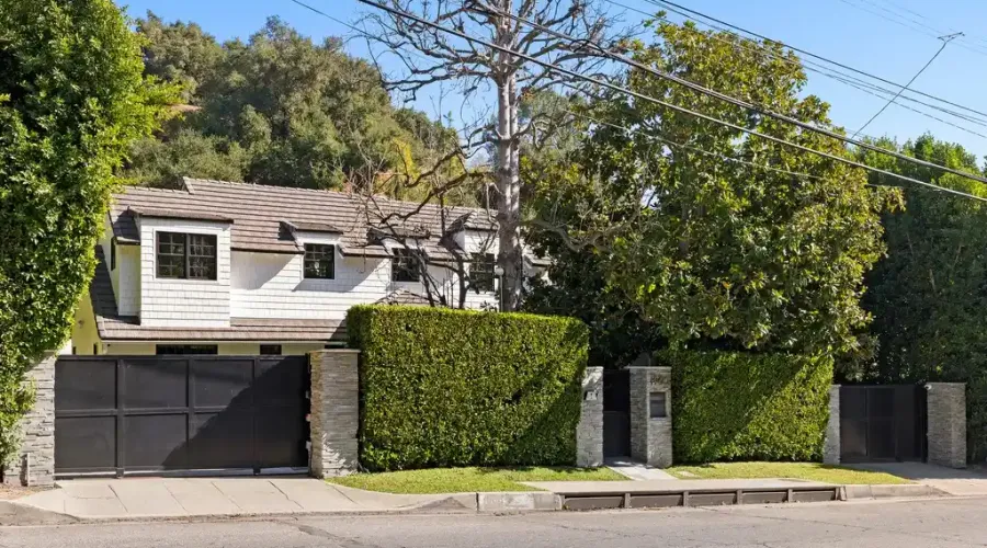 1960 Coldwater Canyon, Beverly Hills, California, United States, 3 Bedrooms Bedrooms, ,5 BathroomsBathrooms,Residential,For Sale,Coldwater Canyon,70030019984