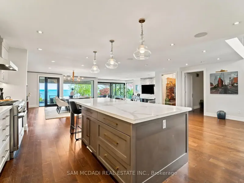 102 Cumberland Drive, Mississauga (W13486670) – image 15