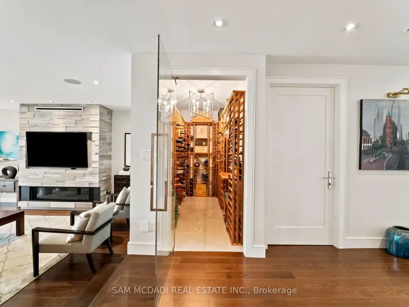 102 Cumberland Drive, Mississauga (W13486670) – image 17