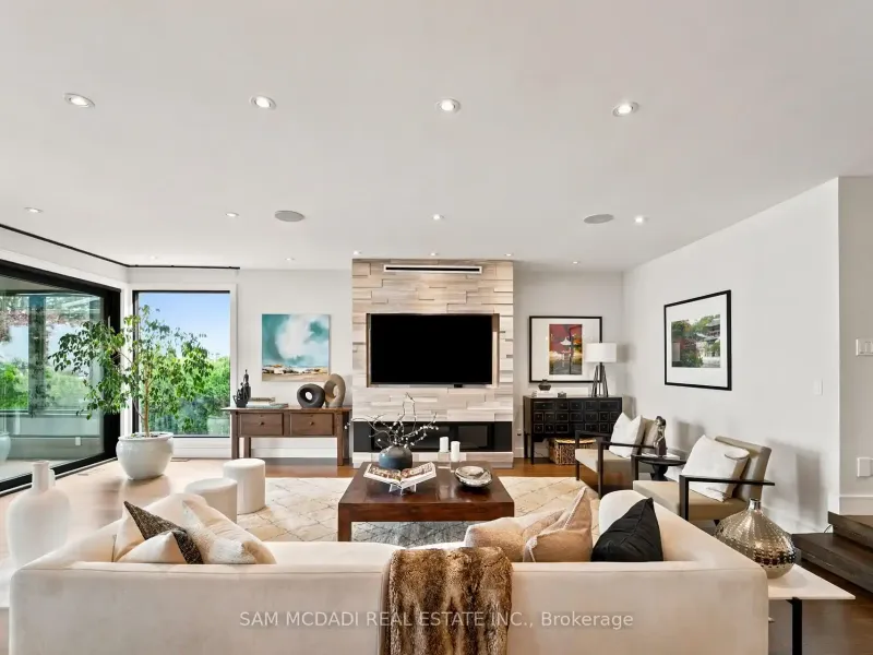 102 Cumberland Drive, Mississauga (W13486670) – image 20