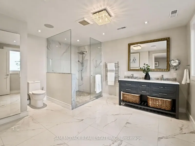 102 Cumberland Drive, Mississauga (W13486670) – image 27