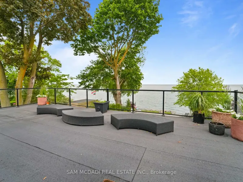102 Cumberland Drive, Mississauga (W13486670) – image 30