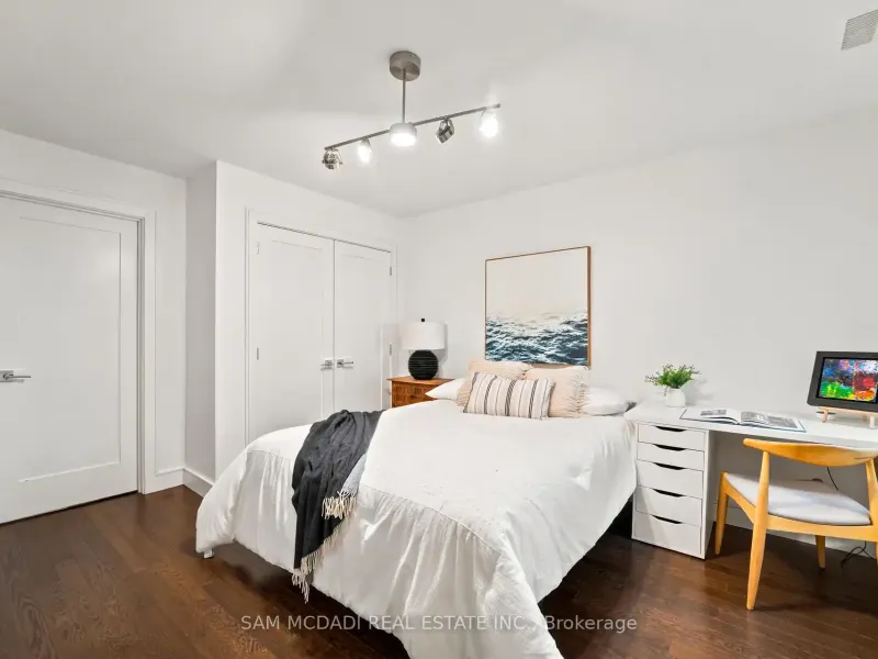 102 Cumberland Drive, Mississauga (W13486670) – image 32