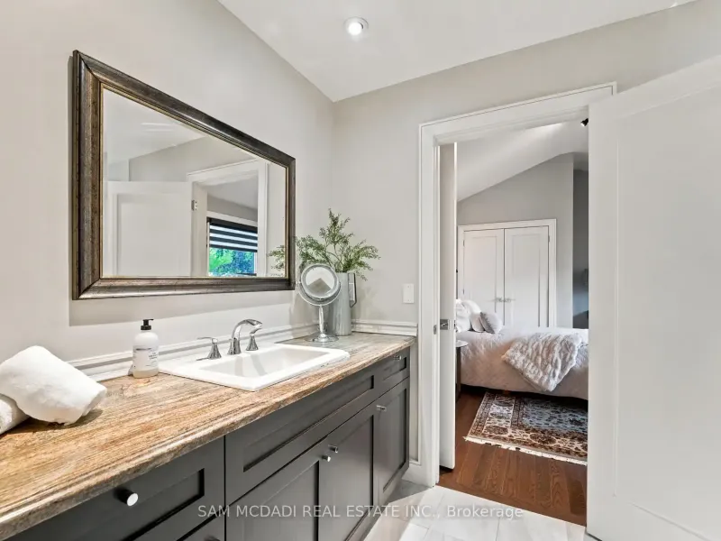 102 Cumberland Drive, Mississauga (W13486670) – image 36