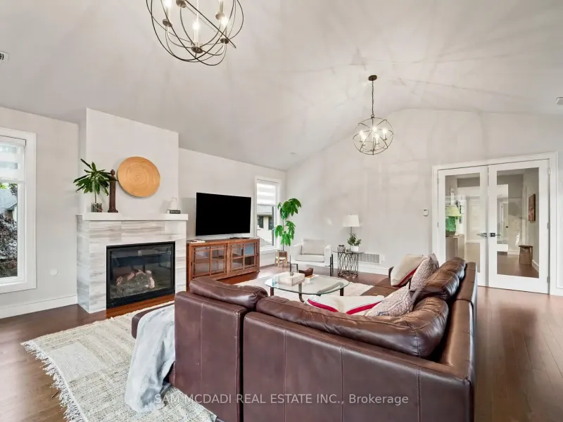 102 Cumberland Drive, Mississauga (W13486670) – image 39