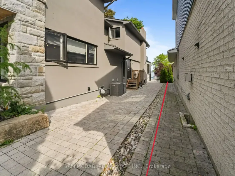 102 Cumberland Drive, Mississauga (W13486670) – image 48