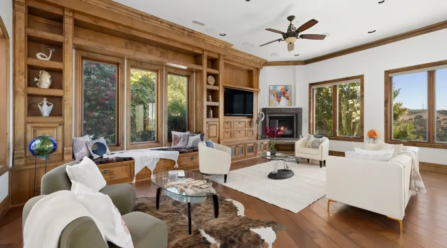 2695 Shady Ridge Lane, Diamond Bar, California, 91765, United States, 6 Bedrooms Bedrooms, ,9 BathroomsBathrooms,Residential,For Sale,Shady Ridge Lane,70030019995