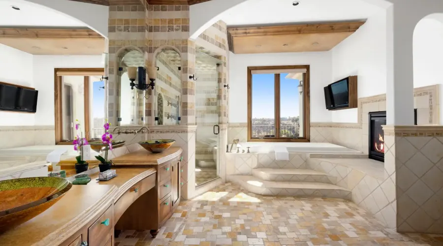 2695 Shady Ridge Lane, Diamond Bar, California, 91765, United States, 6 Bedrooms Bedrooms, ,9 BathroomsBathrooms,Residential,For Sale,Shady Ridge Lane,70030019995