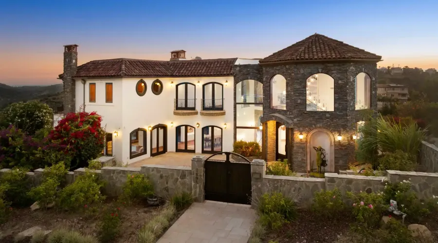 2695 Shady Ridge Lane, Diamond Bar, California, 91765, United States, 6 Bedrooms Bedrooms, ,9 BathroomsBathrooms,Residential,For Sale,Shady Ridge Lane,70030019995