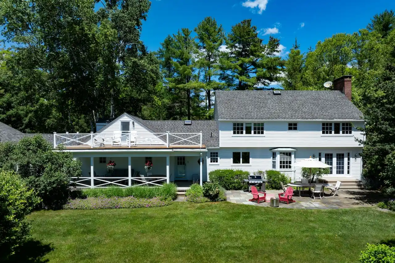https://harneyrealestate.com/property/243-wells-hill-road-salisbury-ct – image 10
