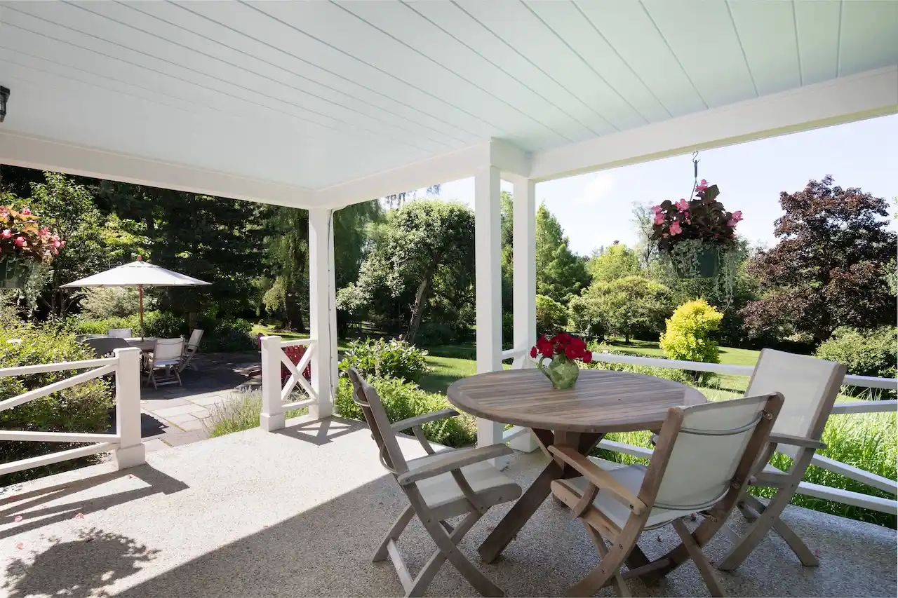 https://harneyrealestate.com/property/243-wells-hill-road-salisbury-ct – image 15