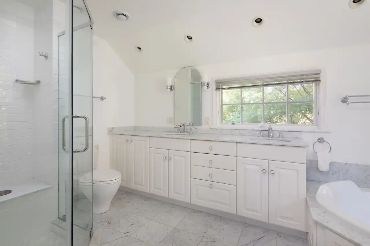 https://harneyrealestate.com/property/243-wells-hill-road-salisbury-ct – image 28