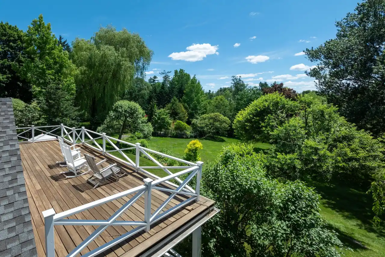 https://harneyrealestate.com/property/243-wells-hill-road-salisbury-ct – image 32