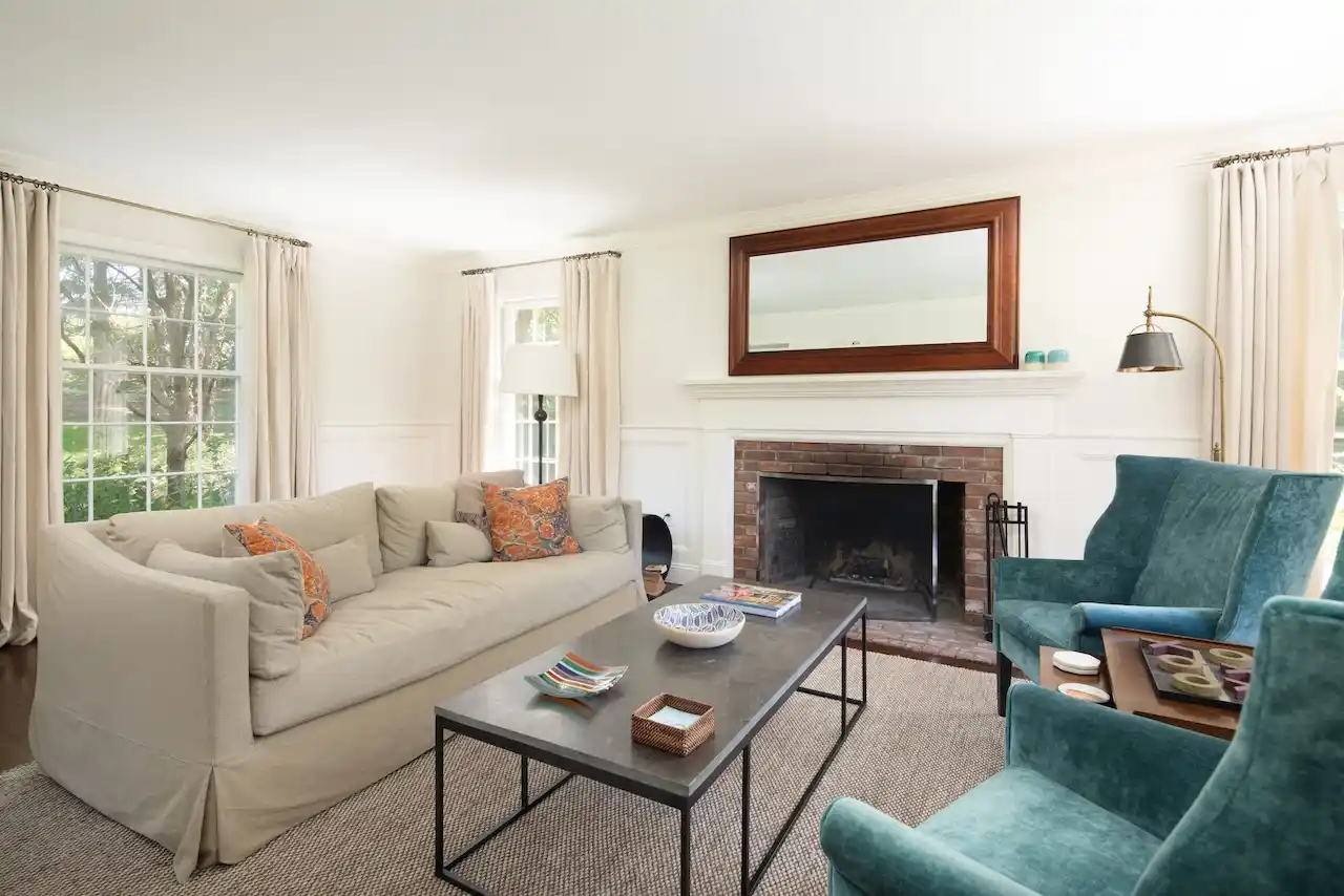 https://harneyrealestate.com/property/243-wells-hill-road-salisbury-ct – image 6