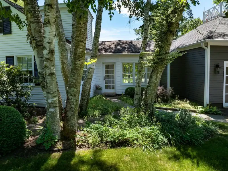 https://harneyrealestate.com/property/243-wells-hill-road-salisbury-ct – image 26